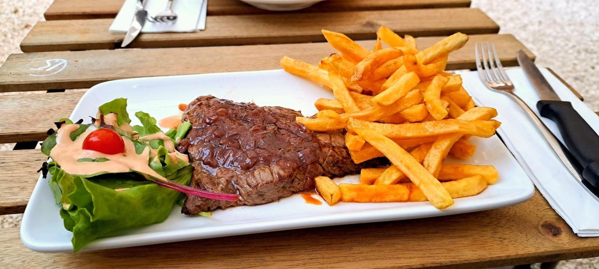 Mazet En Provence Pour 4, Piscine Chauffee Privee, Jardin Clos Prive, Barbecue, Chiens Admis Sainte-Jalle Exteriör bild